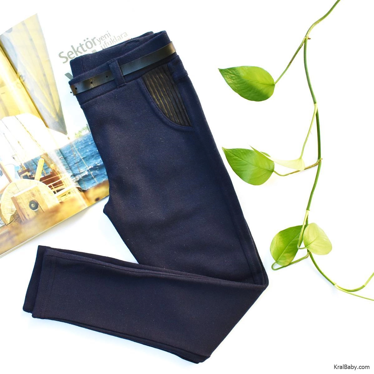 edc6f621-f1ad-4224-bd43-36b5e8e814a4.jpg